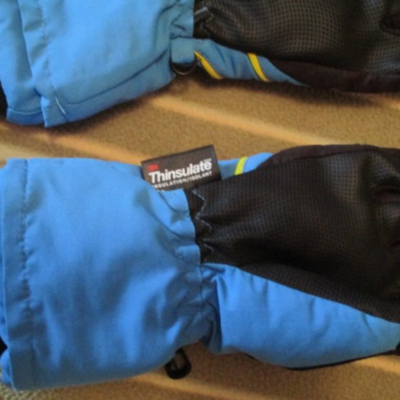 Bundle 3 for $15 - Children's Gloves - Picture 3 of 3